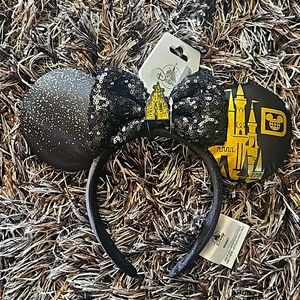 BNWT Disney World Exclusive Ear Headband